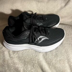 Saucony Ride 15 Women’s shoes